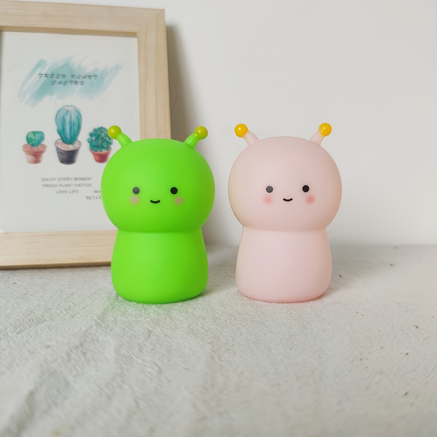 Dino & Bug Glow Pals